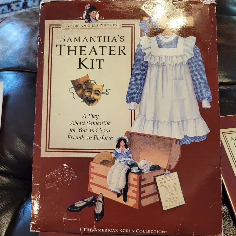 1994 Pleasant Co American Girl Pastimes Samantha's 1904 Theater Kit Complete